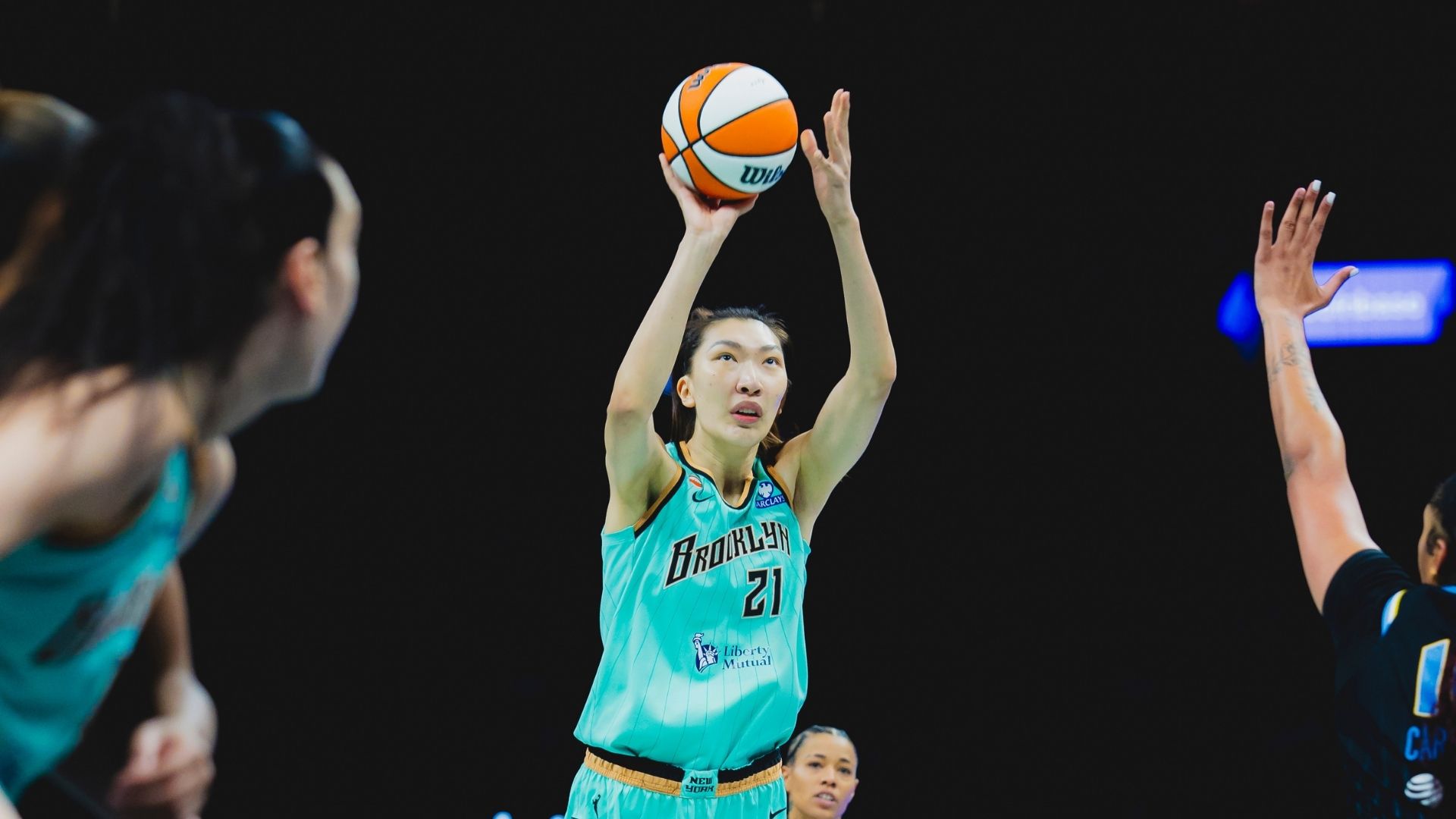 Liberty Secure Season Series With Win Over Sky, 85-66